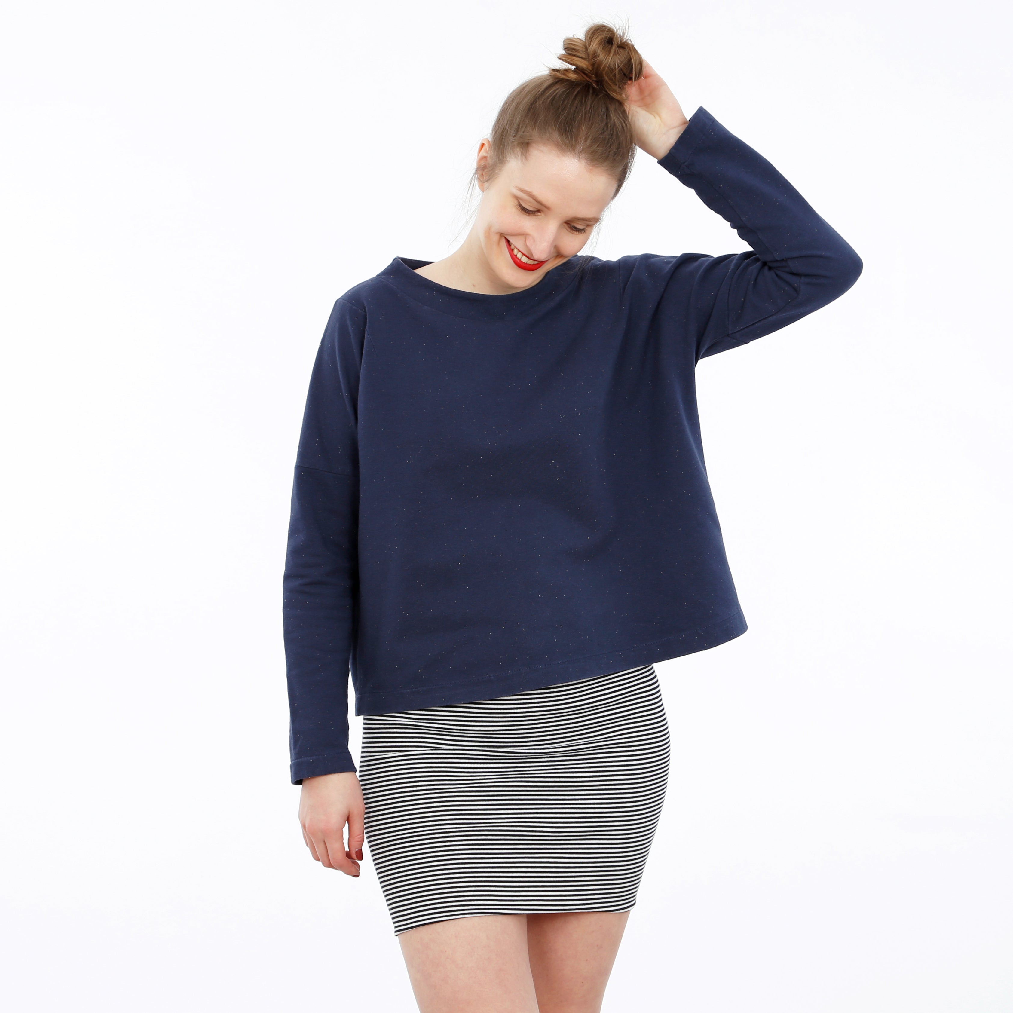 Schnittmuster FRAU ISA – weiter Oversized-Sweater mit Schulterabnähern, STUDIO SCHNITTREIF