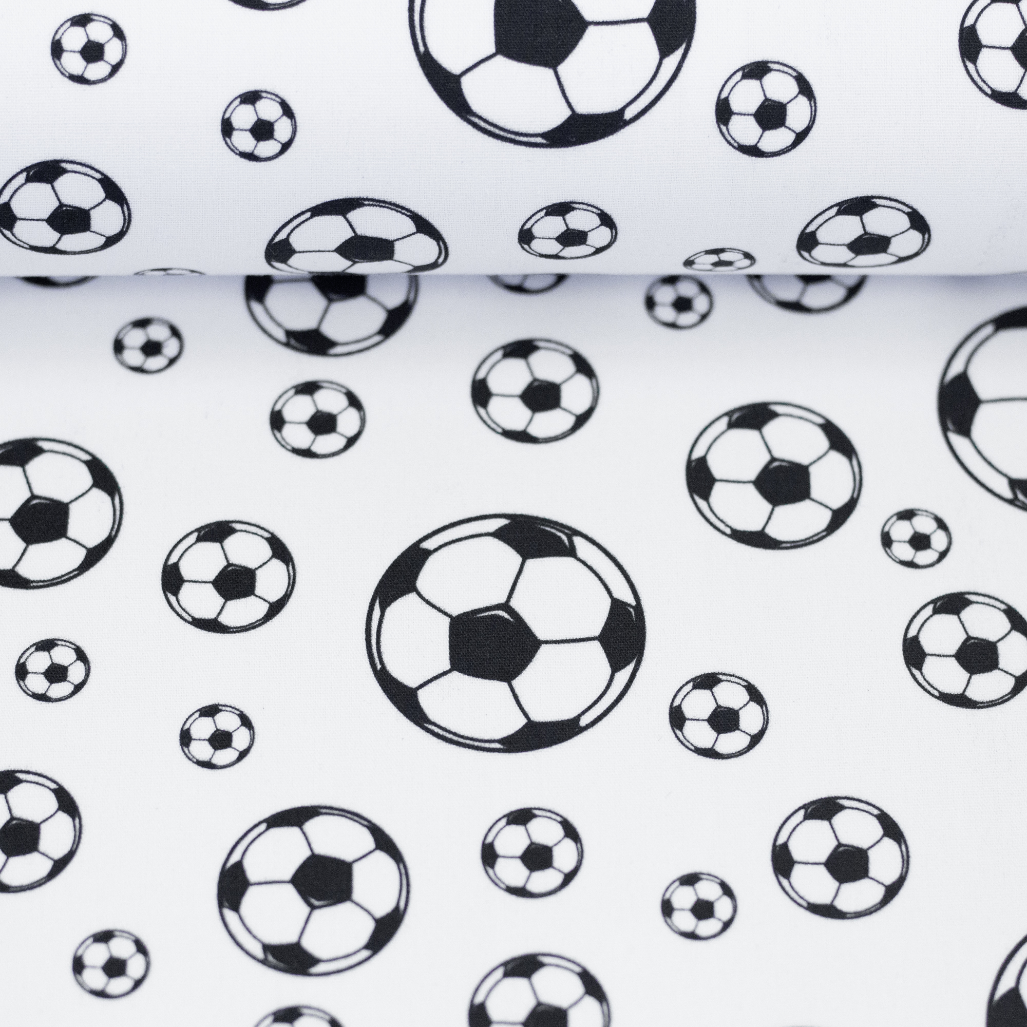 Baumwollstoff Fußball „Fußbälle“ – schwarz/weiß