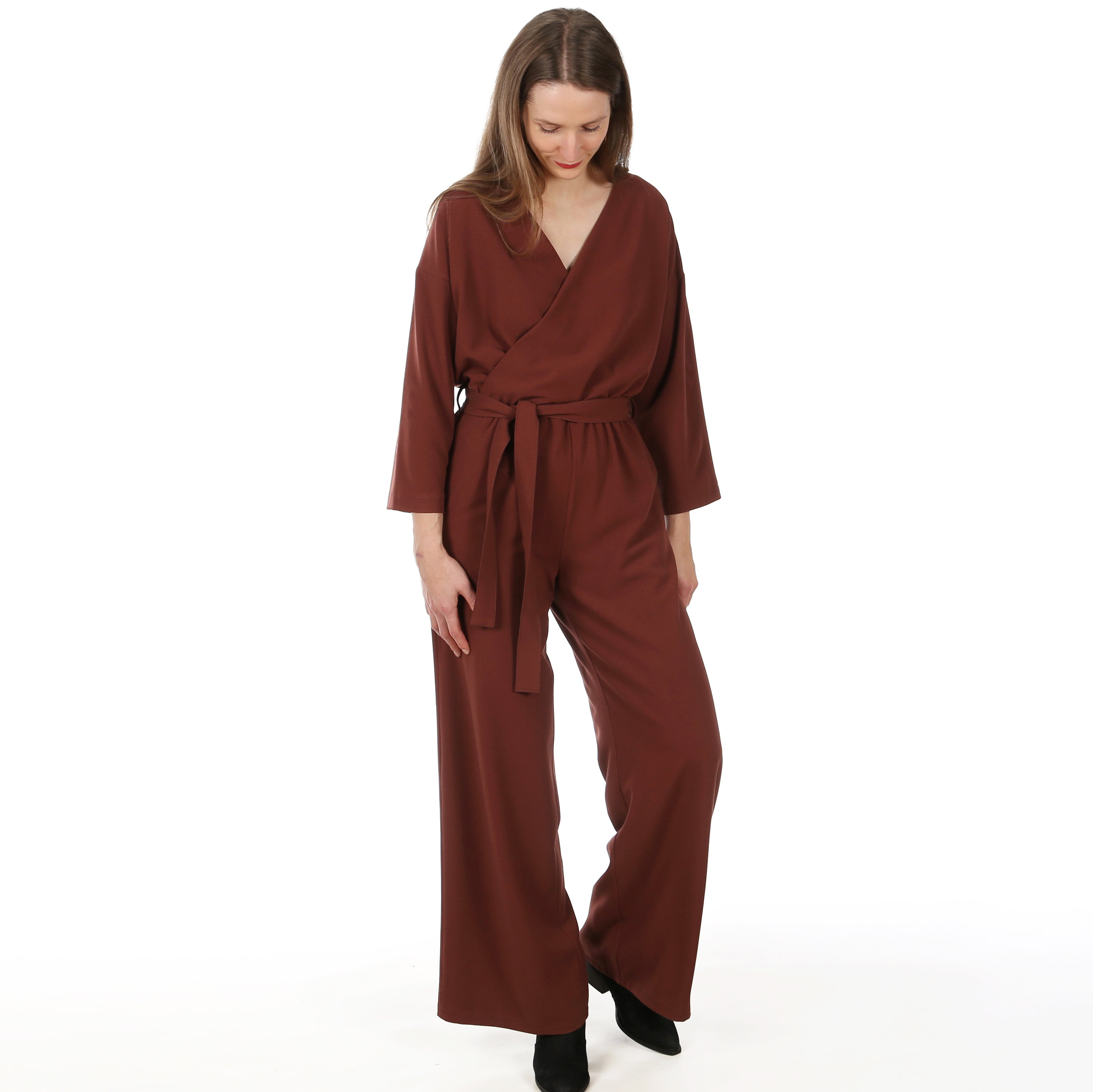 Schnittmuster FRAU ZITA – Jumpsuit mit Wickeloptik, STUDIO SCHNITTREIF