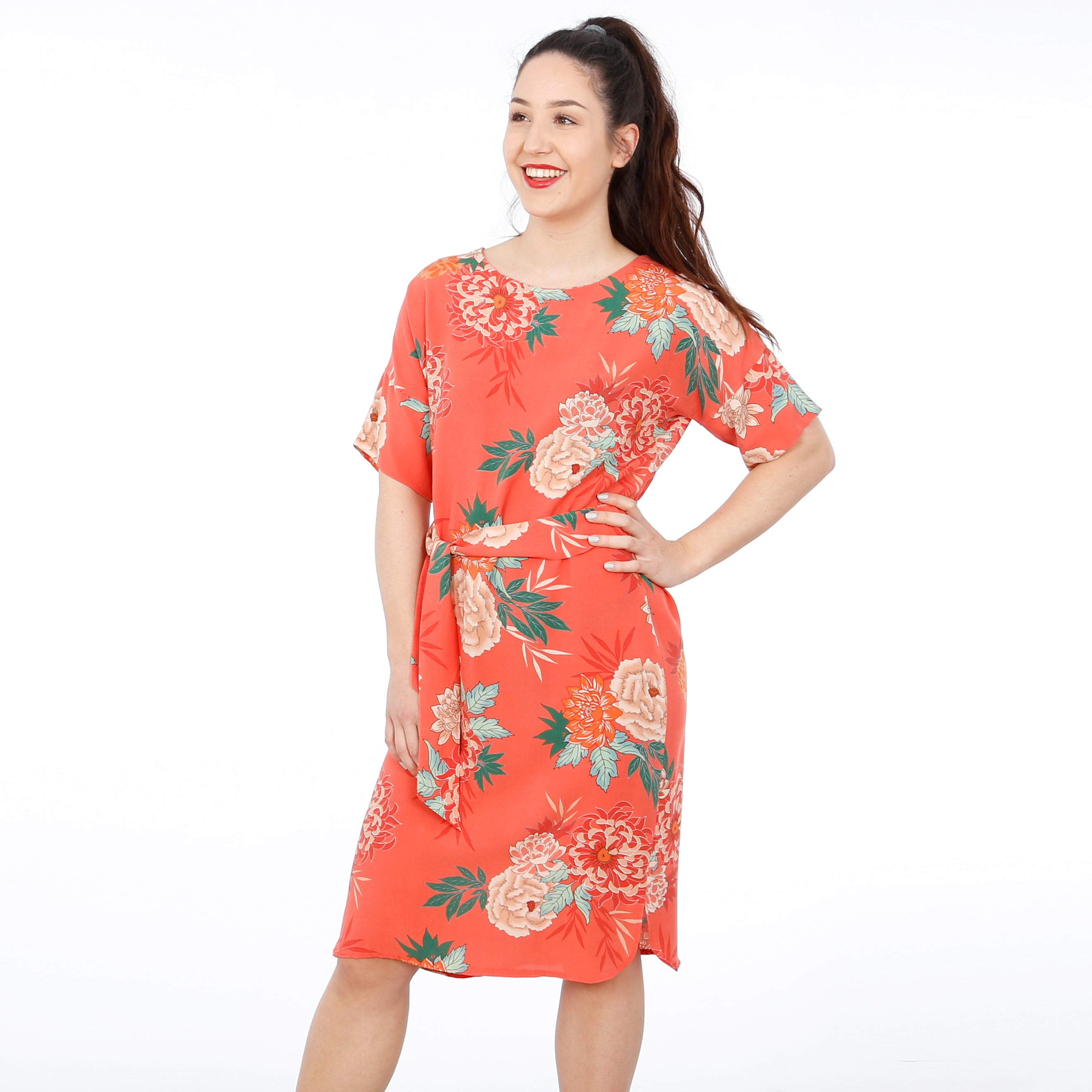 Schnittmuster FRAU META – lässiges Kleid mit breitem Gürtel, STUDIO SCHNITTREIF