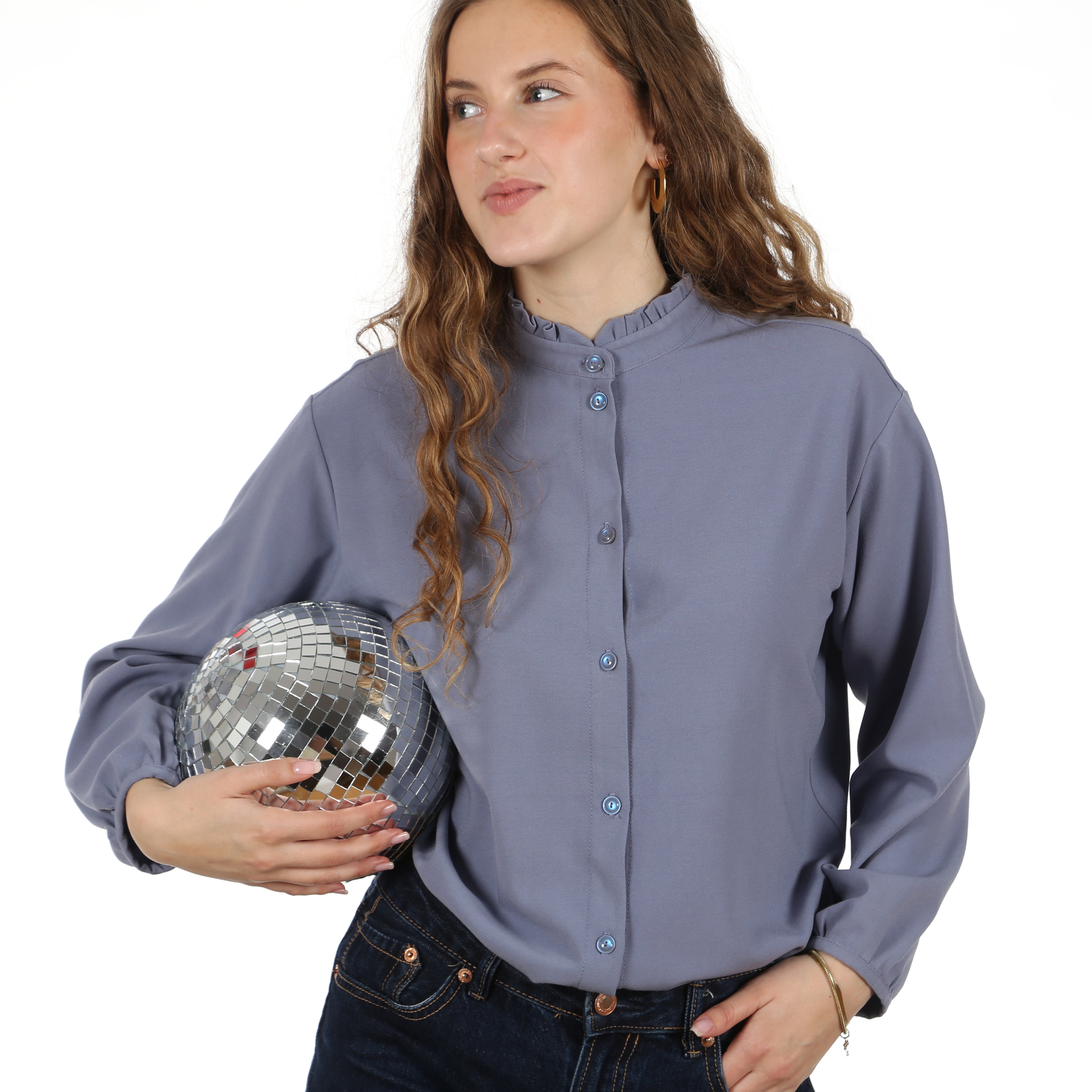 Schnittmuster FRAU LANA – elegante Bluse mit Rückenkragen, STUDIO SCHNITTREIF