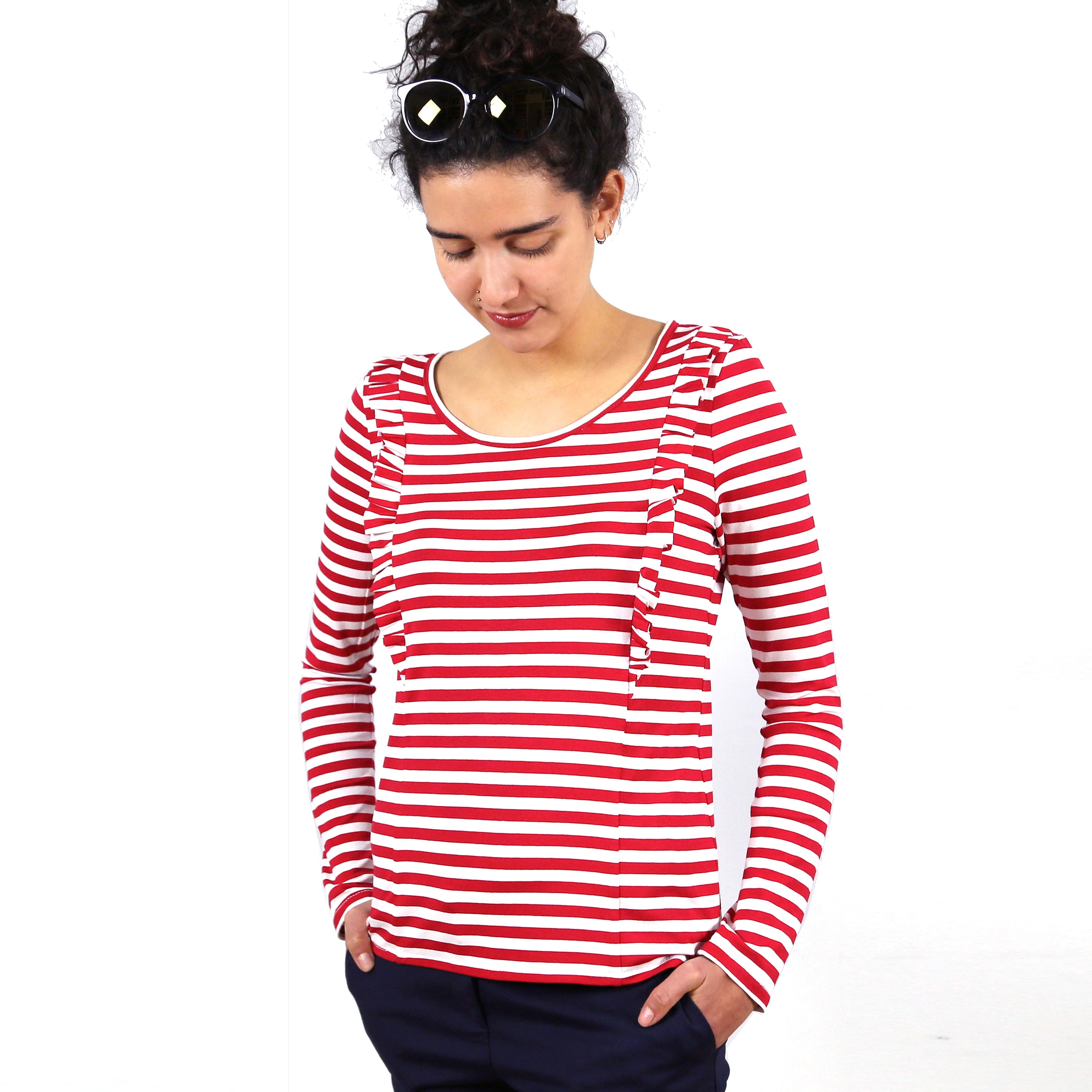 Schnittmuster FRAU SARA – Shirt mit kleinen Rüschchen, STUDIO SCHNITTREIF