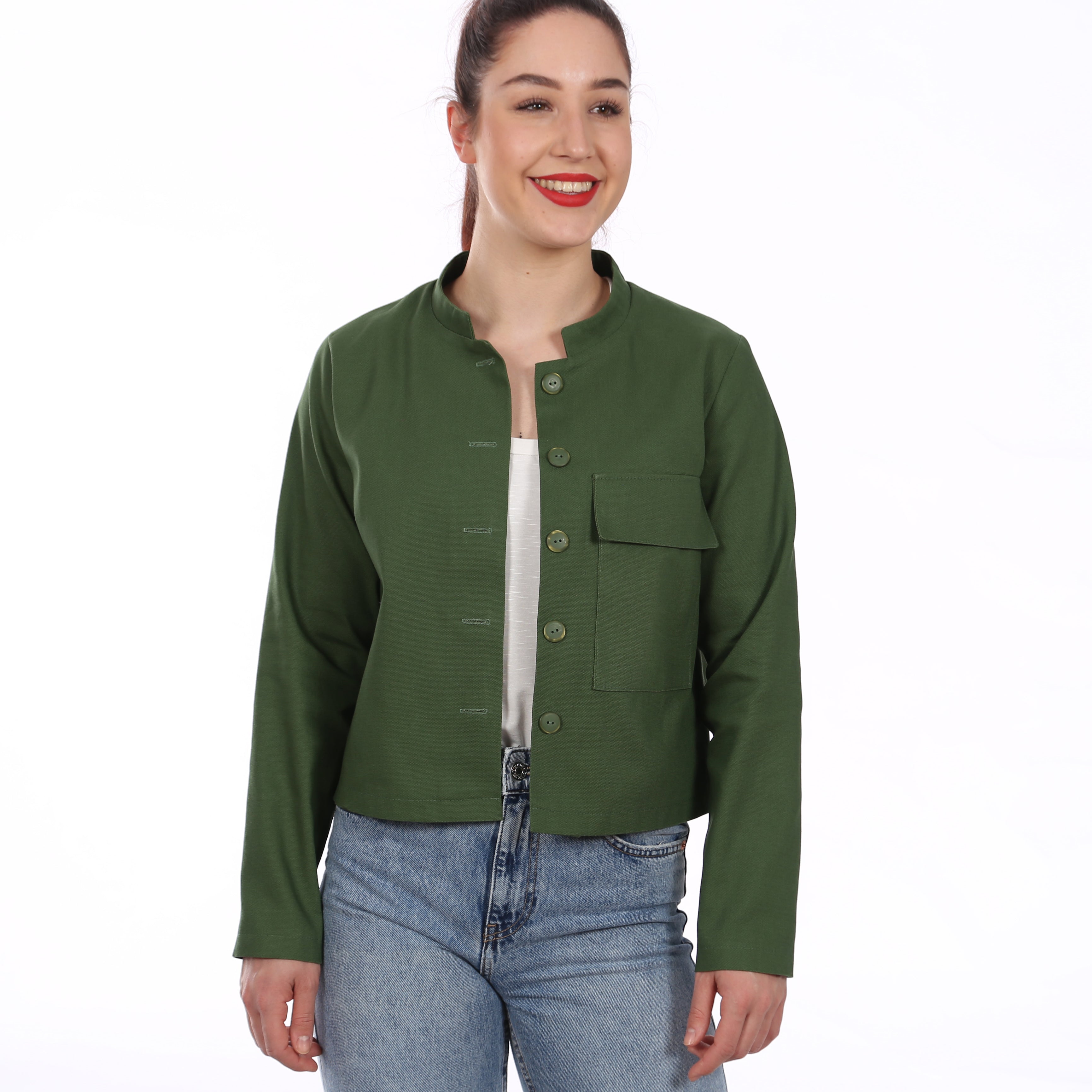 Schnittmuster FRAU CLEO – kurze Jacke mit Stehkragen und Tasche, STUDIO SCHNITTREIF