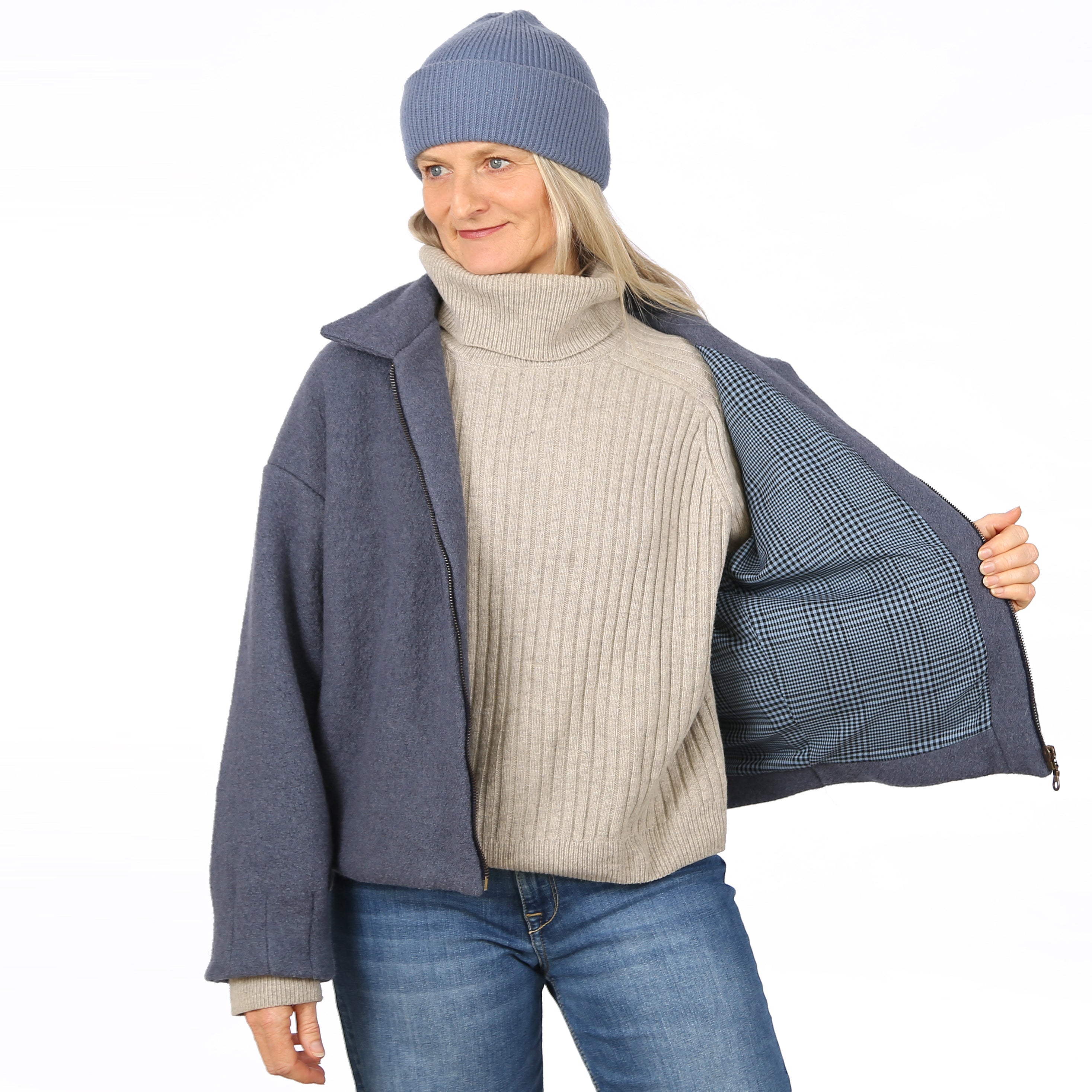 Schnittmuster FRAU EBBA – gefütterte Jacke mit Umlegekragen und Reißverschluss, STUDIO SCHNITTREIF