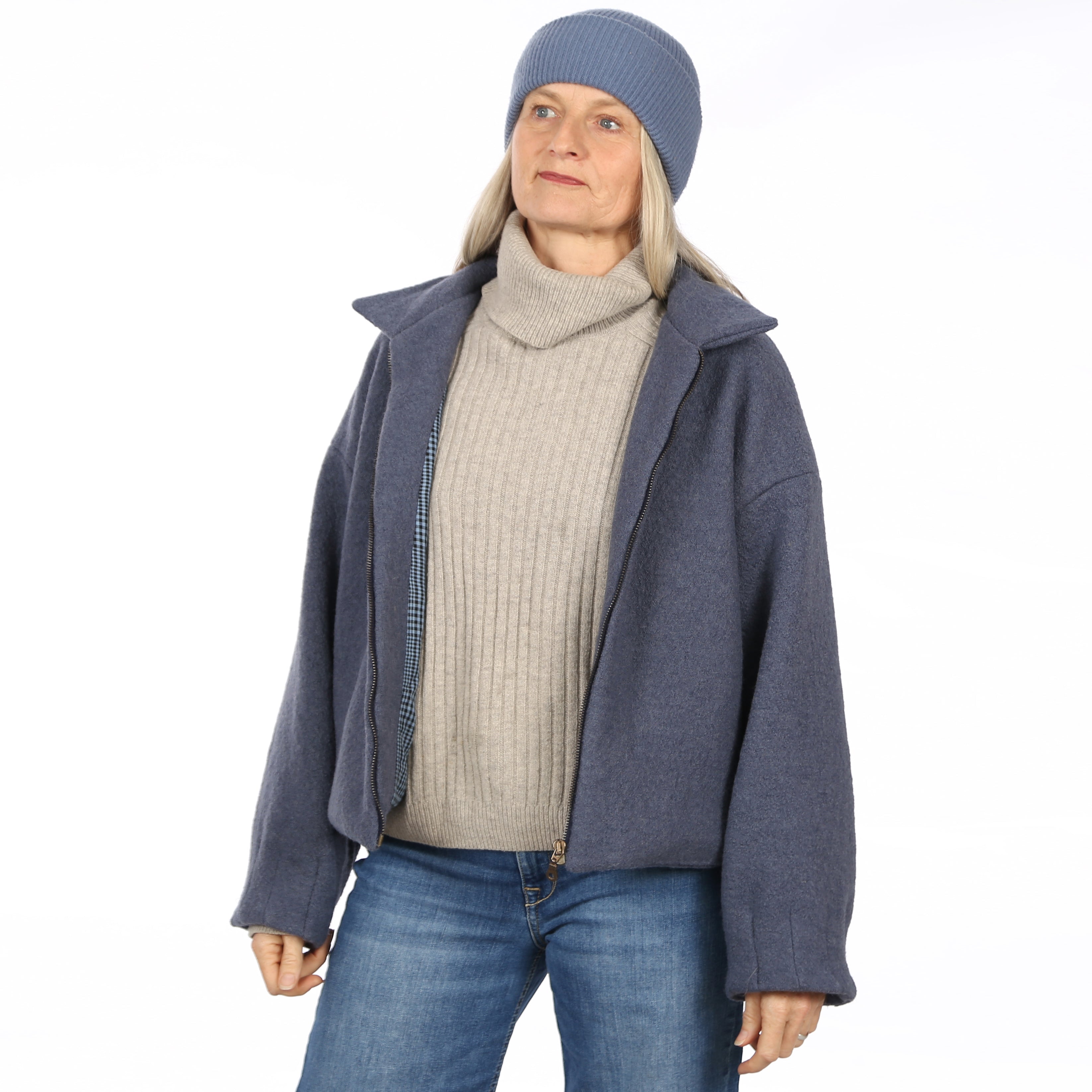 Schnittmuster FRAU EBBA – gefütterte Jacke mit Umlegekragen und Reißverschluss, STUDIO SCHNITTREIF