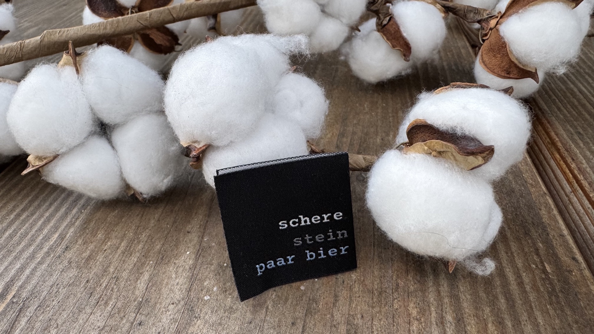 Weblabel – schere stein paar bier