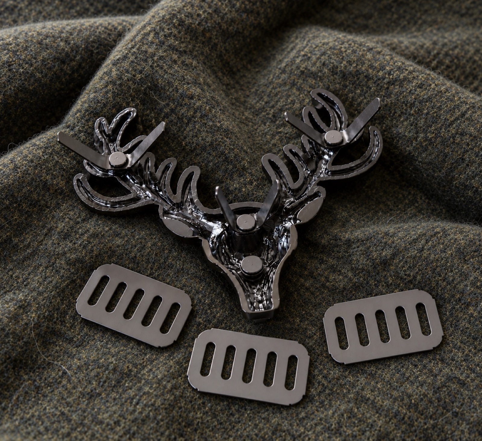 Hirsch Metall Taschen Stecker Schwarz – Hirschkopf aus Metall zum Aufstecken