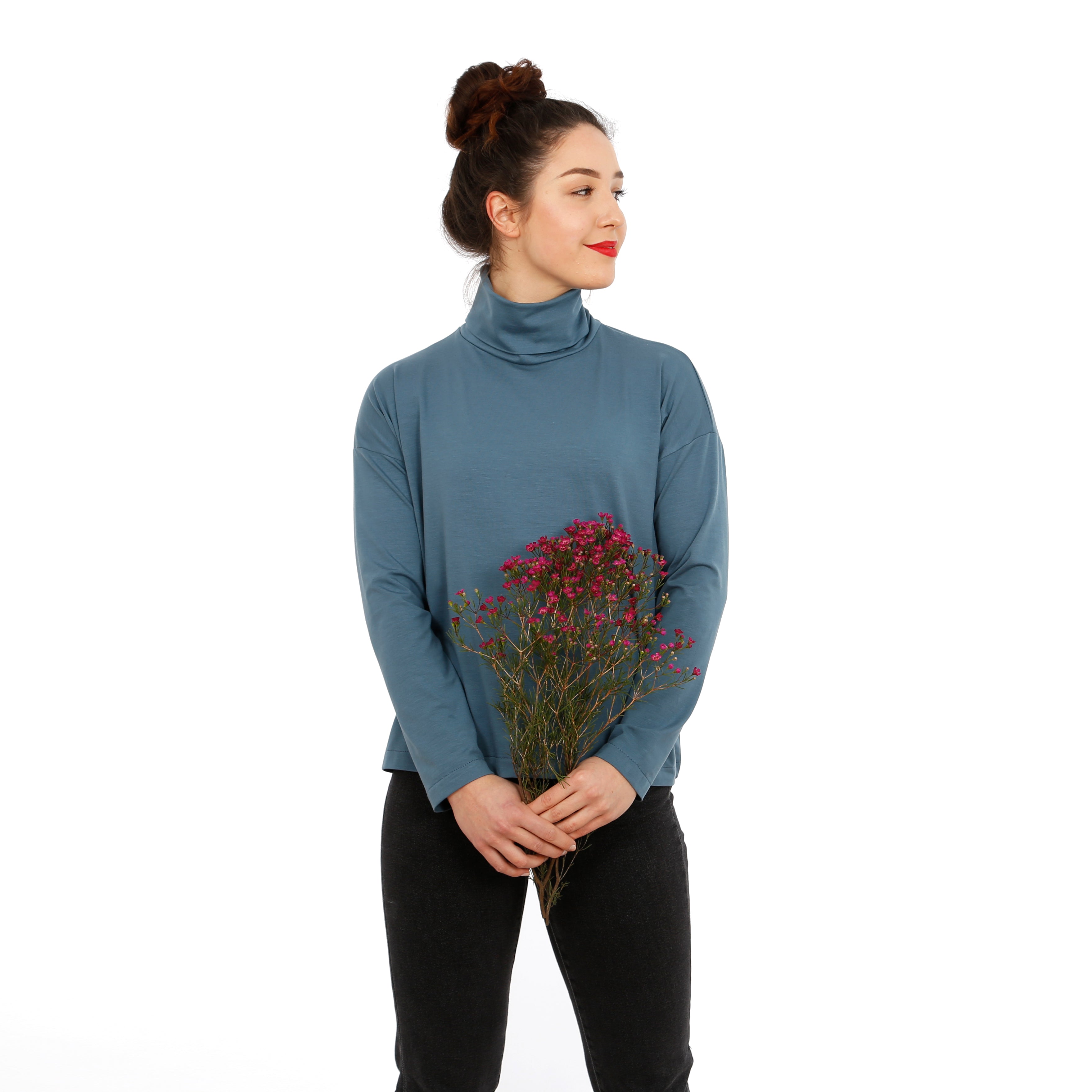 Schnittmuster FRAU RETA – Rollkragenshirt, STUDIO SCHNITTREIF