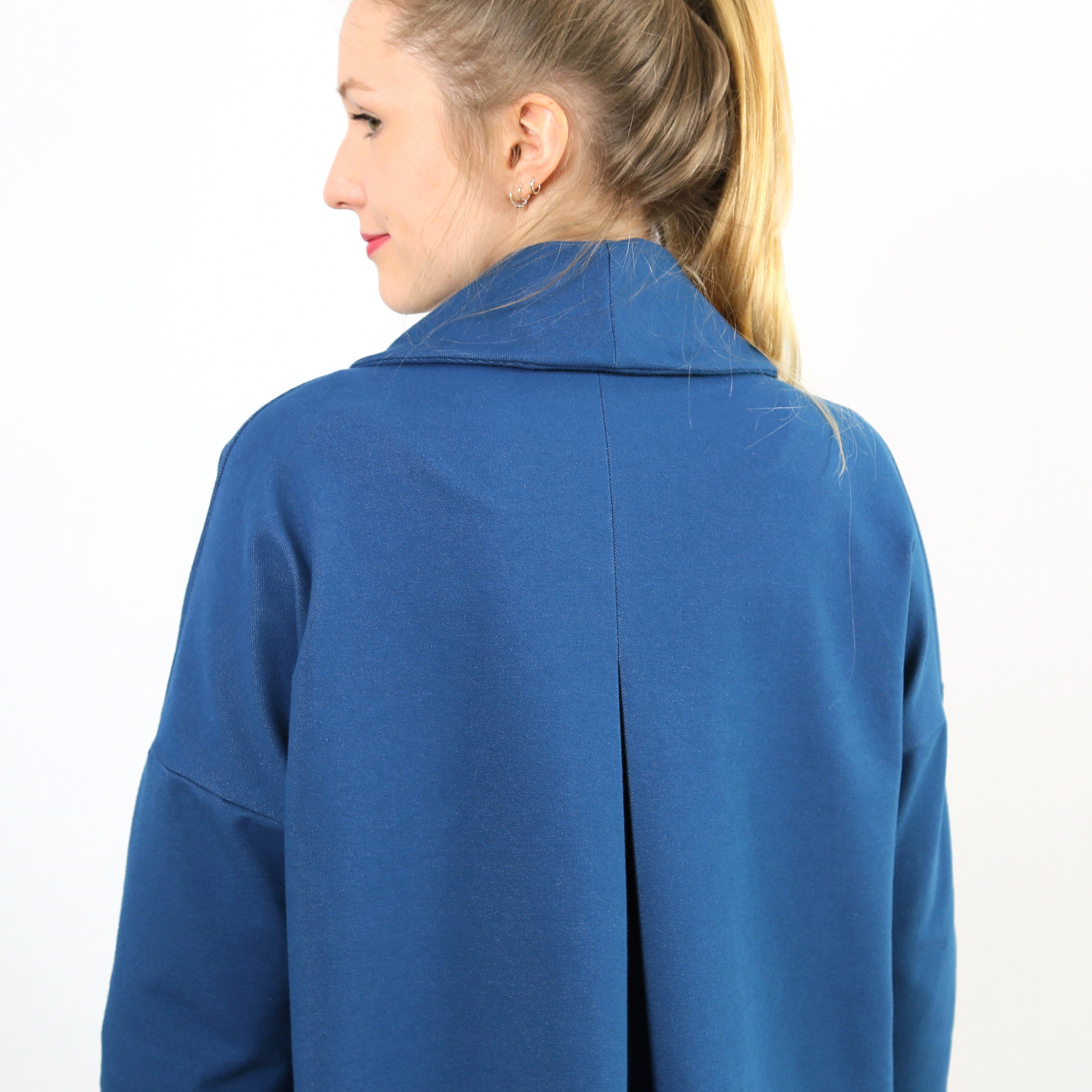 Schnittmuster FRAU KATI – Sweatjacke mit Kellerfalte, STUDIO SCHNITTREIF