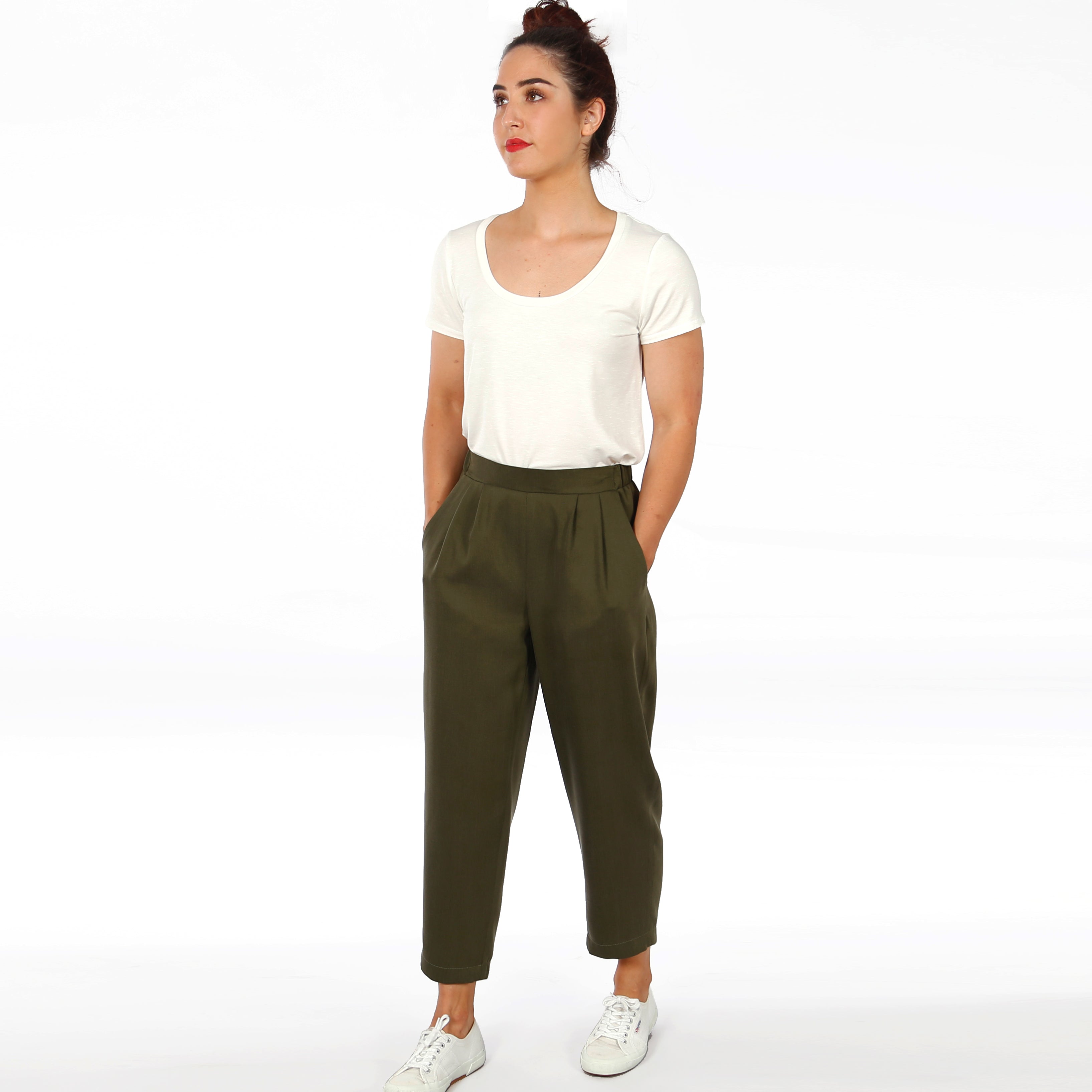 Schnittmuster FRAU GUSTA – Hose im Egg-Shape mit Gummibund, STUDIO SCHNITTREIF