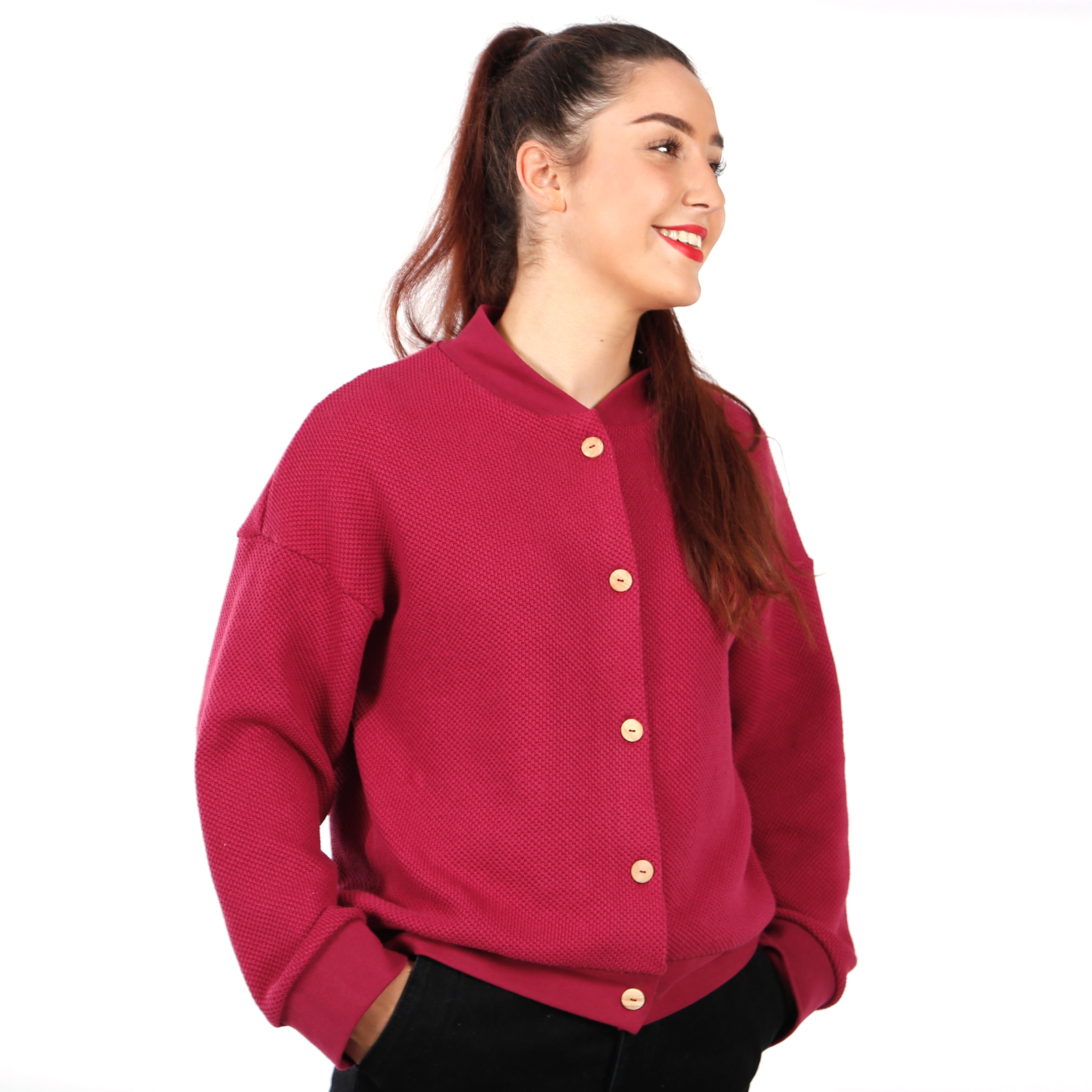 Schnittmuster FRAU AYLA – Cardigan im Blousonstyle, STUDIO SCHNITTREIF