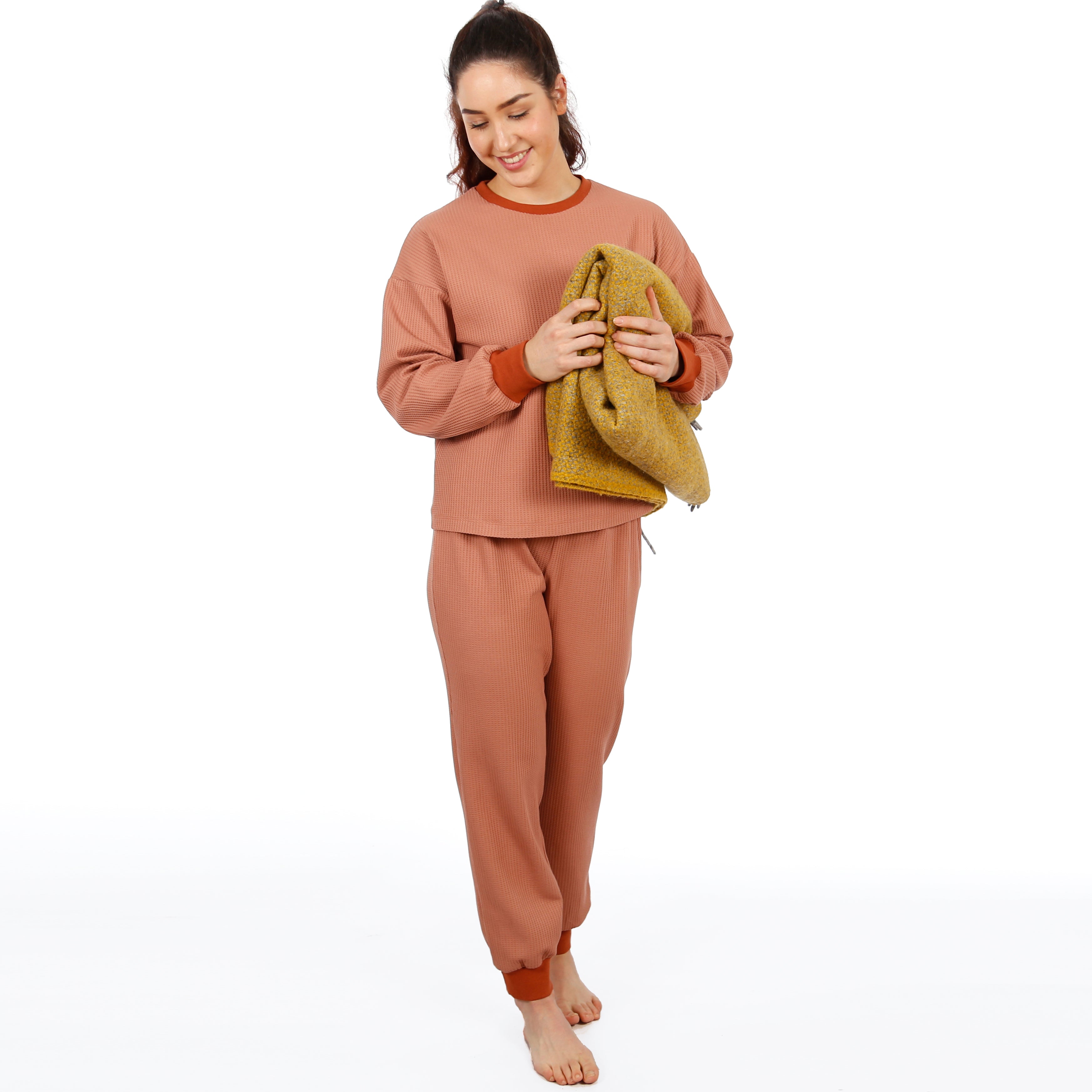 Schnittmuster FRAU TRIXI – Schlafanzug für Sommer und Winter, STUDIO SCHNITTREIF