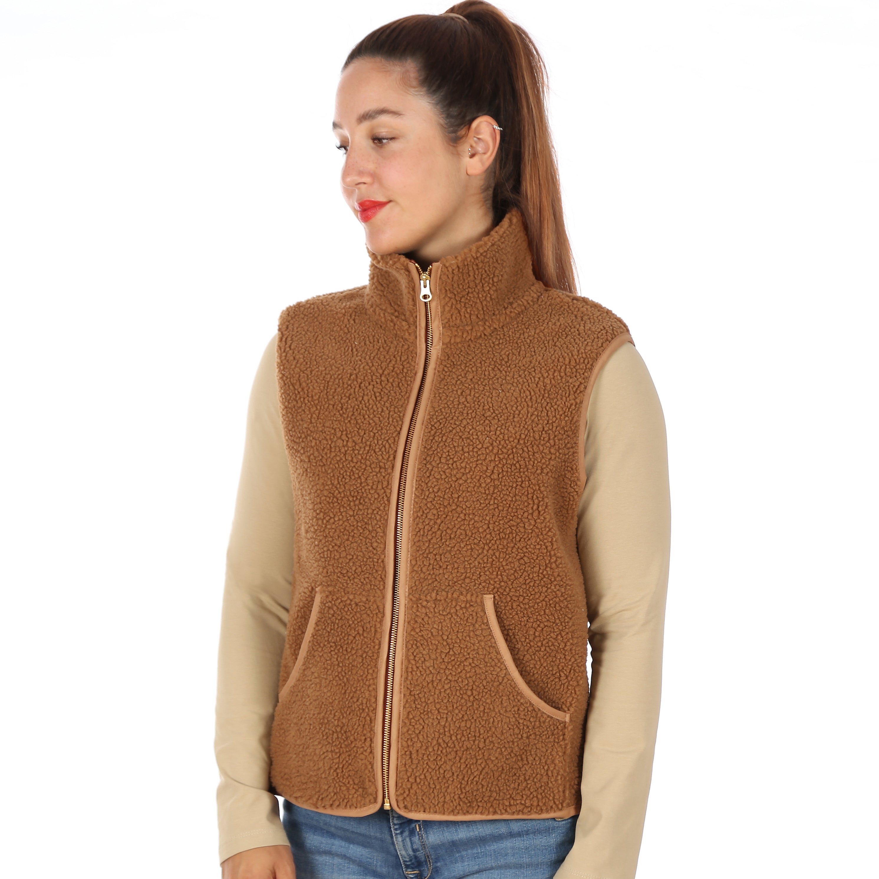 Schnittmuster FRAU RONI – kuschelige Outdoor-Weste mit hohem Kragen, STUDIO SCHNITTREIF